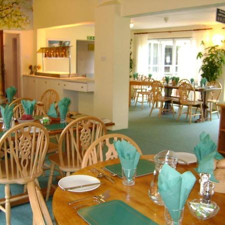 Tekels Park Guest House Камбърли Екстериор снимка